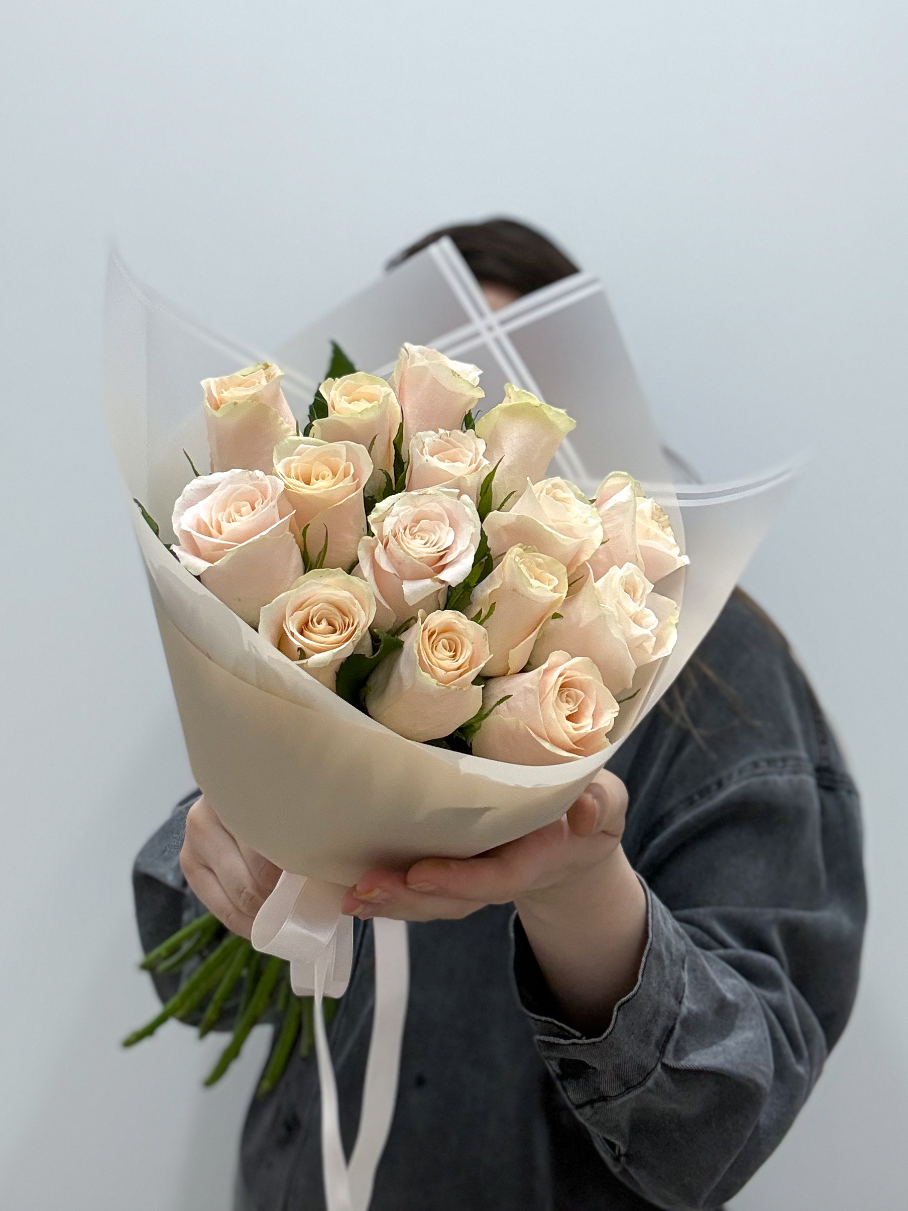 Букет из кенийский персиковых роз - 15 шт
